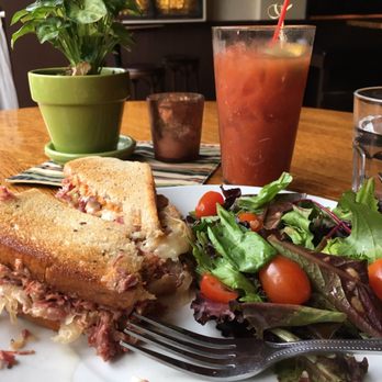 The Glunz Tavern - The Reuben sandwich - totally amazing! - Bars Near Me - Chicago, Illinois The Glunz Tavern - The Reuben sandwich - totally amazing! - Bars Near Me - Chicago, Illinois