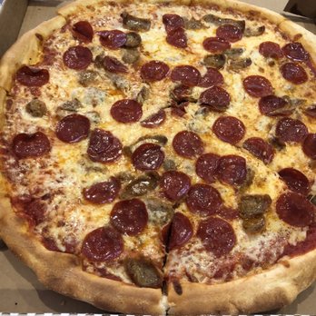 Manhattan Pizzeria - Sausage & pepperoni w/extra cheese - Pizza Near Me - Indianapolis, Indiana Manhattan Pizzeria - Sausage & pepperoni w/extra cheese - Pizza Near Me - Indianapolis, Indiana