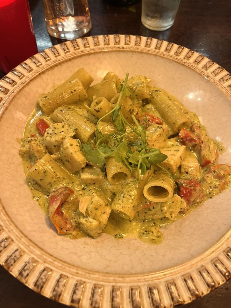 AMORE RISTORANTE E PIZZERIA Updated August 2024 23 Photos & 33