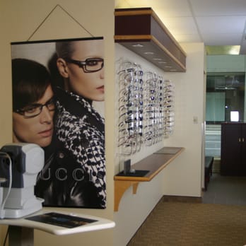 Lu Doris, OD - One Stop Eye Care Centre - Doris Lu inside view - Optometrists Near Me - Ottawa, Ontario Lu Doris, OD - One Stop Eye Care Centre - Doris Lu inside view - Optometrists Near Me - Ottawa, Ontario