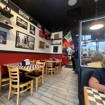Frank & Luke’s - Dining area - Pizza Near Me - Gambrills, Maryland Frank & Luke’s - Dining area - Pizza Near Me - Gambrills, Maryland