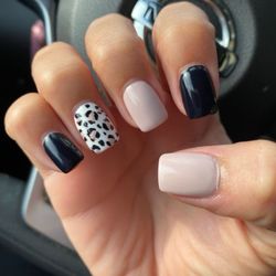 K Nail Bar - This is what I asked for, he even took a picture of it himself and was looking at it the whole time.