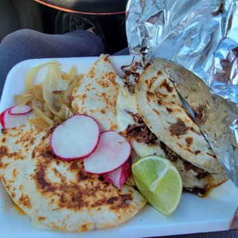 El Taco Veloz - Only on the weekends they have birria. These are the most tender and juicy birria ever. Quasadilla in the picture - Mexican Near Me - Detroit, Michigan El Taco Veloz - Only on the weekends they have birria. These are the most tender and juicy birria ever. Quasadilla in the picture - Mexican Near Me - Detroit, Michigan