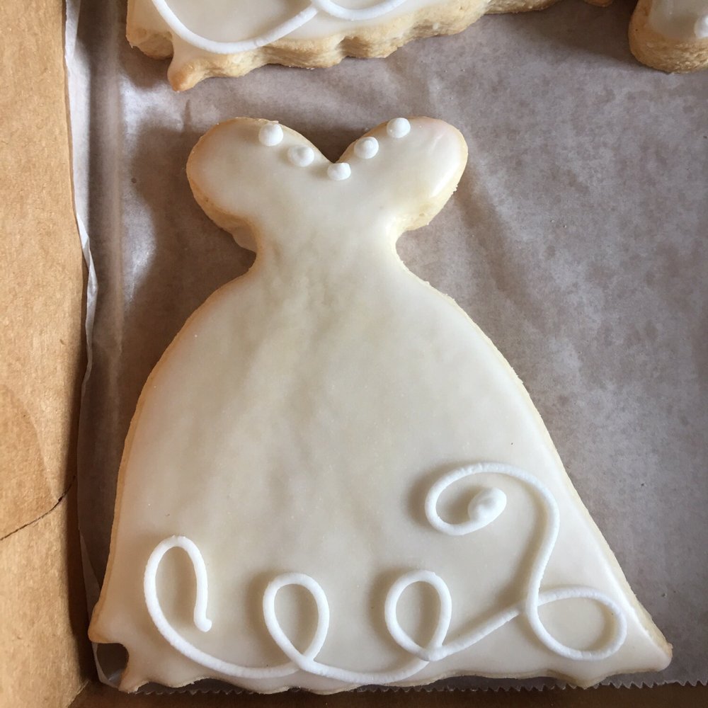 Two Smart Cookies - Wedding dress cookies are the cutest! - Bakeries Near Me - Savannah, Georgia Two Smart Cookies - Wedding dress cookies are the cutest! - Bakeries Near Me - Savannah, Georgia