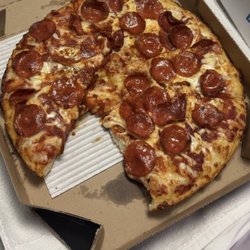 Domino's Pizza - Pepperoni pan pizza