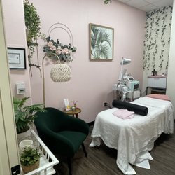 Beauty Star Spa - Light on view