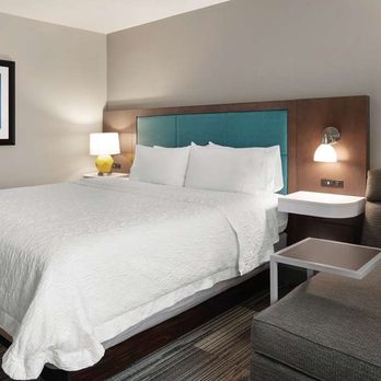 Hampton Inn Champaign Southwest - Guest room - Hotels Near Me - Champaign, Illinois Hampton Inn Champaign Southwest - Guest room - Hotels Near Me - Champaign, Illinois