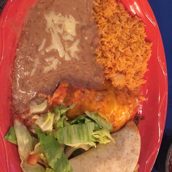 Casa Vallarta - Ground beef taco and chicken burrito lunch combo. - Mexican Near Me - Saugus, Massachusetts