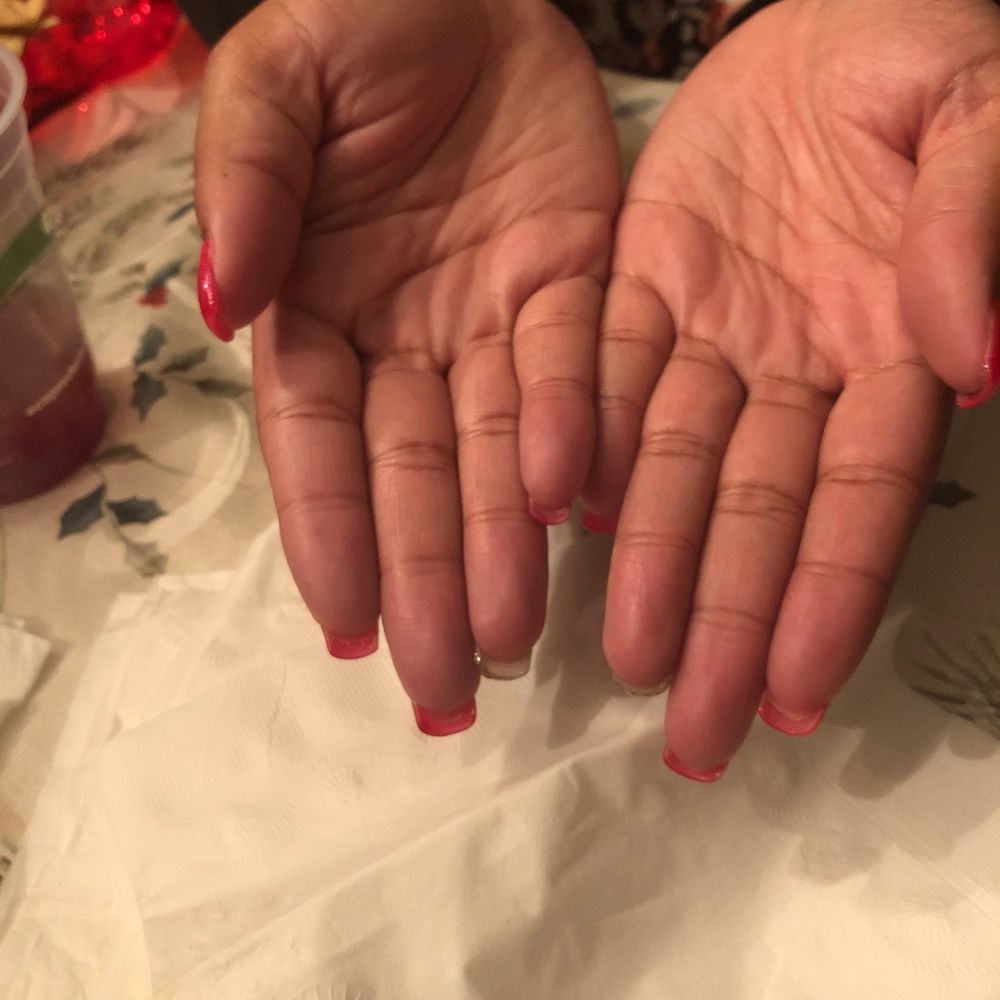 Daisy Nails - Uneven length - Nail Salons Near Me - Rancho Cucamonga, California Daisy Nails - Uneven length - Nail Salons Near Me - Rancho Cucamonga, California