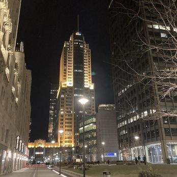 Chicago Riverwalk - Landmarks & Historical Buildings Near Me - Chicago, Illinois