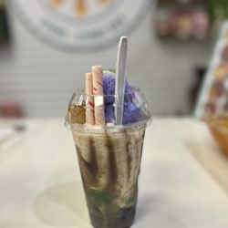 Sarisari Store @ Stone Oak Parkway - Halo halo