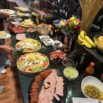 Hotel Catedral - Breakfast Buffet - Hotels Near Me - México, D.F., DIF
