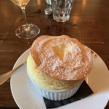 L'Envers du Décor - I pre ordered the soufflé when I place my order but it still took for ever to receive it. It was a little overcooked. - French Near Me - Saint Emilion, 33 L'Envers du Décor - I pre ordered the soufflé when I place my order but it still took for ever to receive it. It was a little overcooked. - French Near Me - Saint Emilion, 33