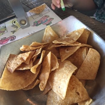 Caracol - Tortillas chips - very homemade style - Seafood Near Me - Houston, Texas