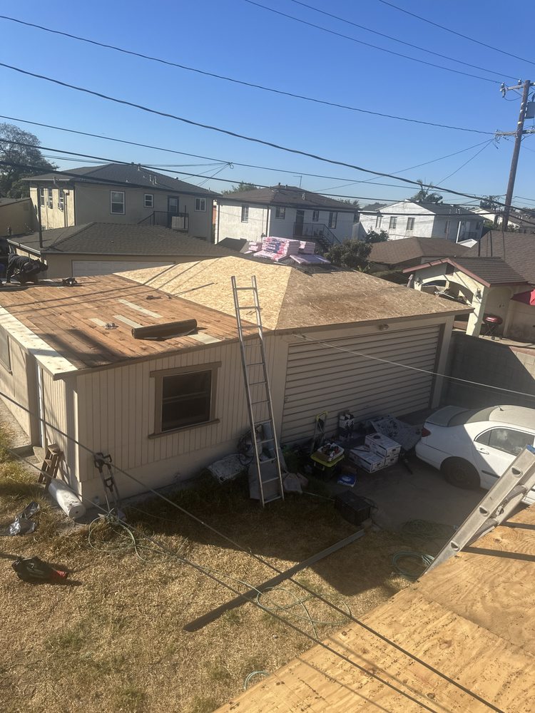 Slide of T’S Roofing