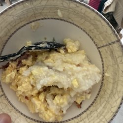 Zacadoo's Grille - I had to dumb it in a bowl to find this one tablespoon of grits!!!