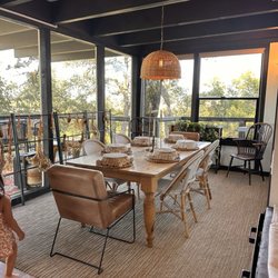 Kindred Oak Farm - The lovely dining room