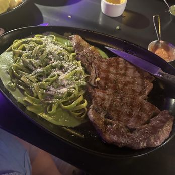 Moia Peruvian Restaurant - Tallarines Verde Con Bistec - Peruvian Near Me - Las Vegas, Nevada