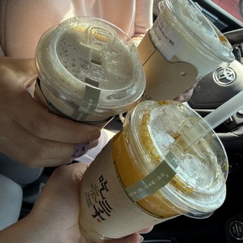 CHICHA San Chen - The orange colored drink is the Osmanthus Oolong tea with passion fruit! Yum! - Bubble Tea Near Me - Rowland Heights, California CHICHA San Chen - The orange colored drink is the Osmanthus Oolong tea with passion fruit! Yum! - Bubble Tea Near Me - Rowland Heights, California