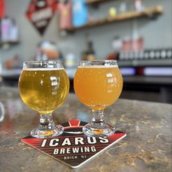 Icarus Brewing - Foot Wedge and Orange Dream Team