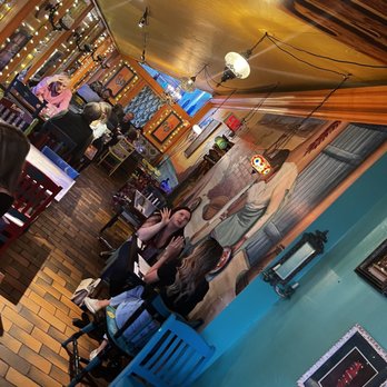 Feleena's - Indoor seating - Mexican Near Me - Ottawa, Ontario Feleena's - Indoor seating - Mexican Near Me - Ottawa, Ontario