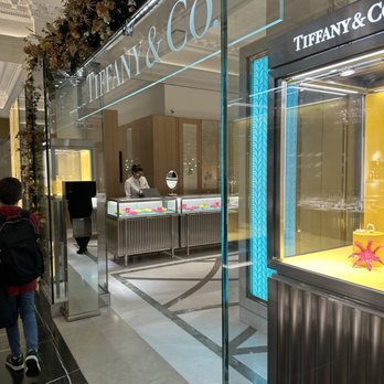 Harrods - Department Stores Near Me - London, XGL