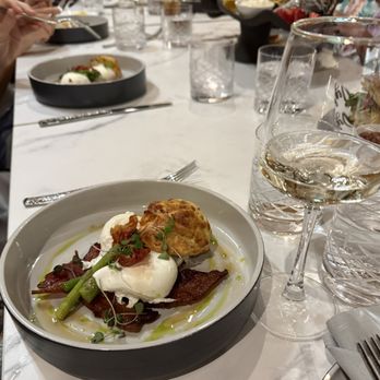 Vybe - Poached eggs, asparagus, prosciutto, scone - Wine Bars Near Me - Fort Myers, Florida