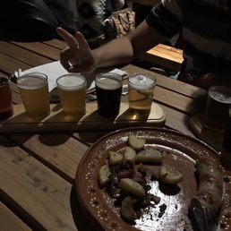 Sampler & Bratwurst