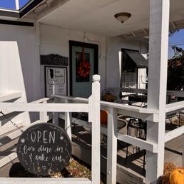 Exterior photo of Four Friends Tea Room - Pearland, Texas Exterior photo of Four Friends Tea Room - Pearland, Texas