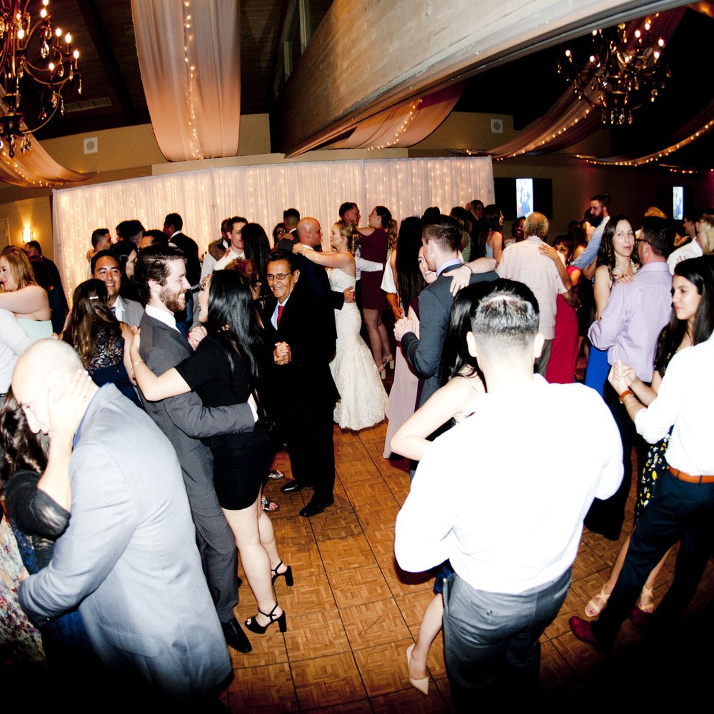 UEDJ - I find it difficult to get people out on the dance floor for a slow song... but not this time! - DJs Near Me UEDJ - I find it difficult to get people out on the dance floor for a slow song... but not this time! - DJs Near Me