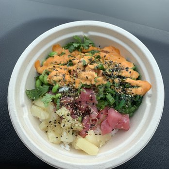 POKEMEN - Small poke bowl- half ahi and half spicy ahi with green onion, seaweed, pineapple, cilantro, edamame, spicy mayo on half and furikake. - Poke Near Me - Opelika, Alabama