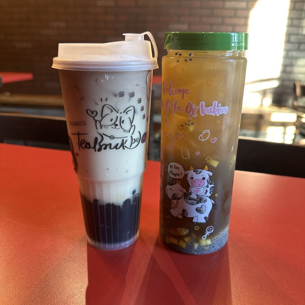 Oolong milk tea and Blueberry Madness Tea