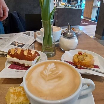 Krümelchen - Cafes Near Me - Fürth, BY