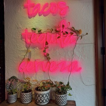 Milagros - Mexican Near Me - Redwood City, California