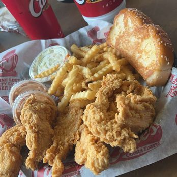 Raising Cane's Chicken Fingers - The Caniac Combo(6 Chicken Fingers) - Fast Food Near Me - Florence, Kentucky