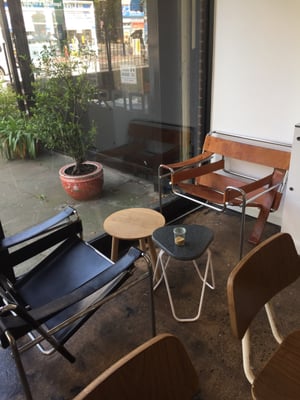 Jimmy and the Bee by null