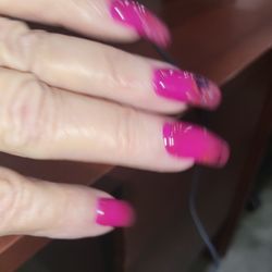 Kuhlwein & Co - I love my nails and the girls are awesome
