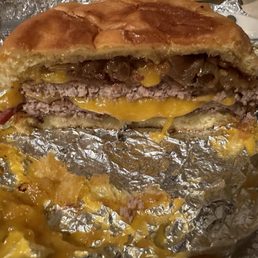 Pit burger. It's no ordinary burger. (5/5)