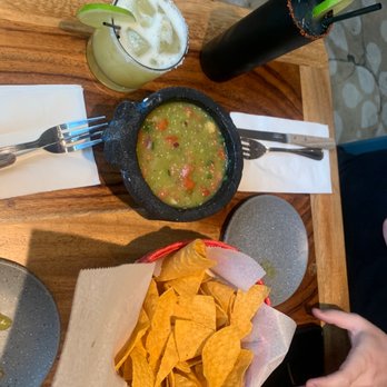 El Purepecha - Chips con Salsa, Margaritas - Mexican Near Me - Philadelphia, Pennsylvania