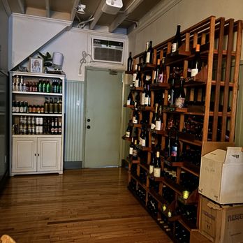 Vintage Wine + Eats - Inside - Wine Bars Near Me - Los Angeles, California