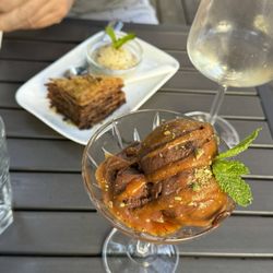 Anatoli Souvlaki - Chocolate mousse dessert
