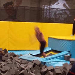 FOF Let's Jump @Trampoline Park par Myosotis D.