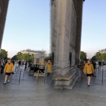L'Arc de Triomphe - Landmarks & Historical Buildings Near Me - Paris, 75 L'Arc de Triomphe - Landmarks & Historical Buildings Near Me - Paris, 75