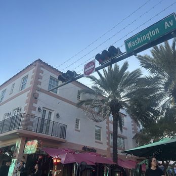 Espanola Way - Shopping Centers Near Me - Miami Beach, Florida Espanola Way - Shopping Centers Near Me - Miami Beach, Florida