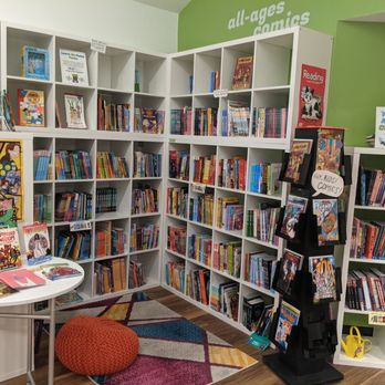 Books with Pictures Eugene - Organized, cozy, well lit children's area - Comic Books Near Me - Eugene, Oregon