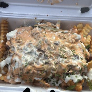 Sauce Wing - Philly Cheesesteak Fries - Cheesesteaks Near Me - Duluth, Georgia