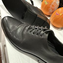 Resoled, clean shoes. Great work Resoled, clean shoes. Great work