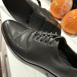Five Points Shoe Repair - Resoled, clean shoes. Great work