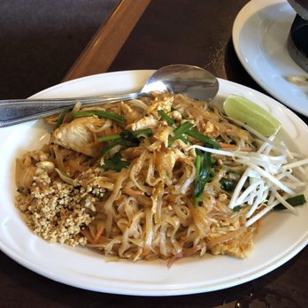Faidang Thai Restaurant - Chicken pad Thai is very good! - Restaurants Near Me - Santee, California