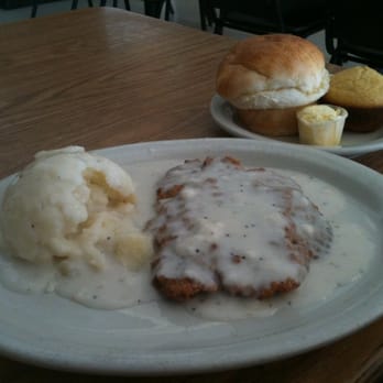 Mom's Cafe - Chicken fried steak, mashed potatoes  roll & cornbread - Breakfast & Brunch Near Me - Carrollton, Texas